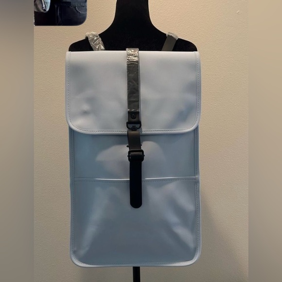 NWT Rains Baby Blue Backpack - Picture 4 of 6